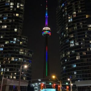 Meet your Posher, Flora